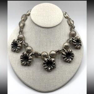 Vintage Pauline Rader Silvertone Bold Floral Beaded Statement Necklace Preowned